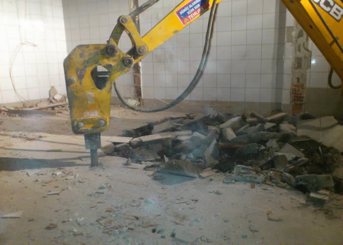 Fabrika ve Bina Içi Kırım ve Kazım Çalışmaları