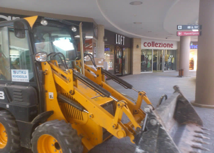 Fabrika ve Bina Içi Kırım ve Kazım Çalışmaları