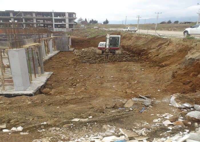Temel Kazıları  